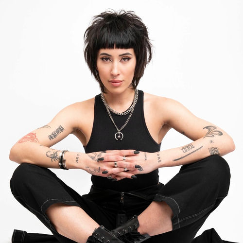 Indira Paganotto artist photo